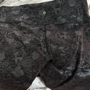 Lululemon Wunder Under Leggings